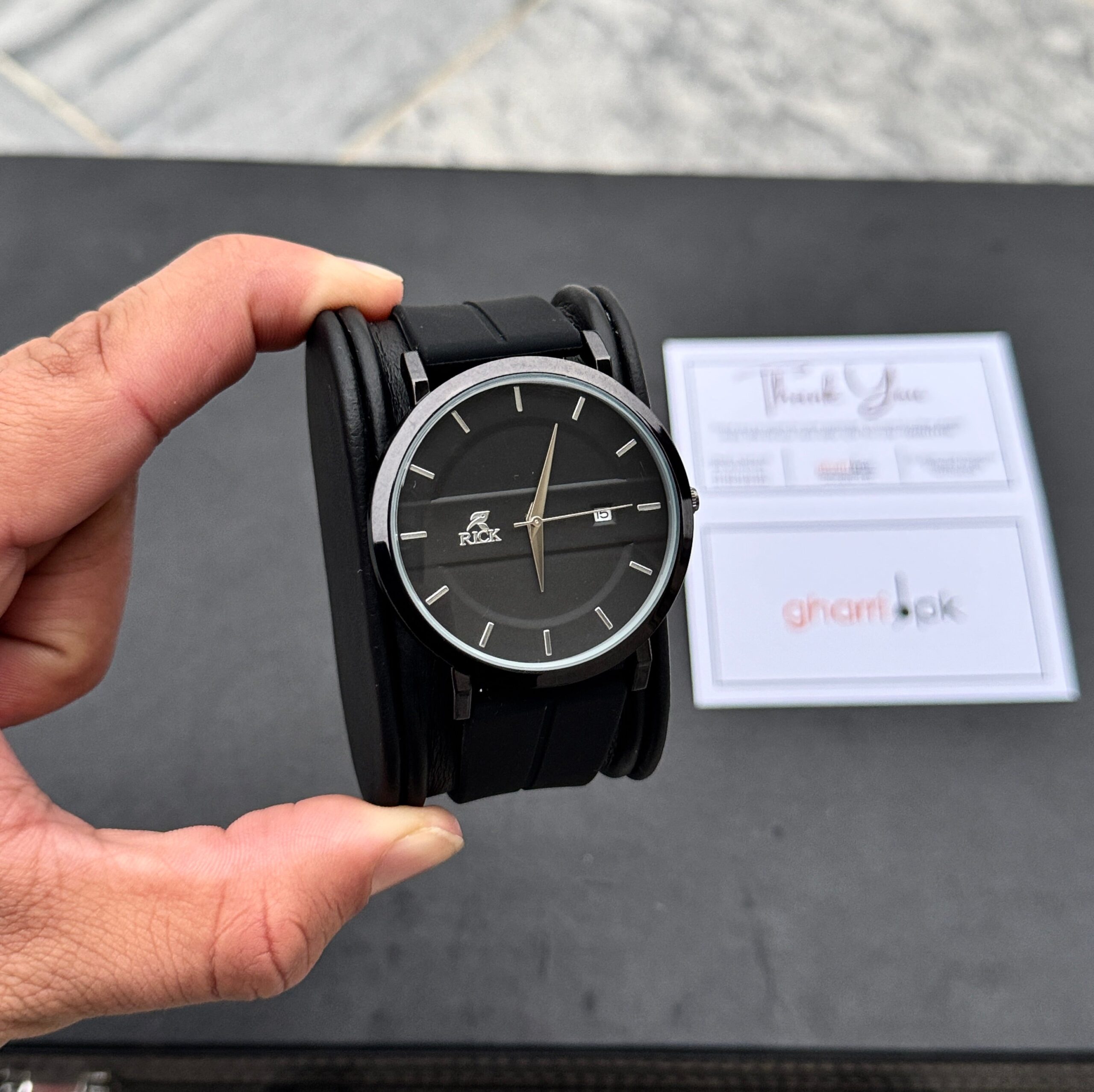 Minimalistic - Limited Edition Magnet Strap series - High Quality Ultra Comfortable Straps & Finish